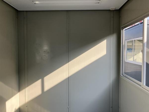 香川県東かがわ店/展示場の中古ユニットハウス・プレハブ・コンテナハウスCT-32J(2.16坪)の本体の内観