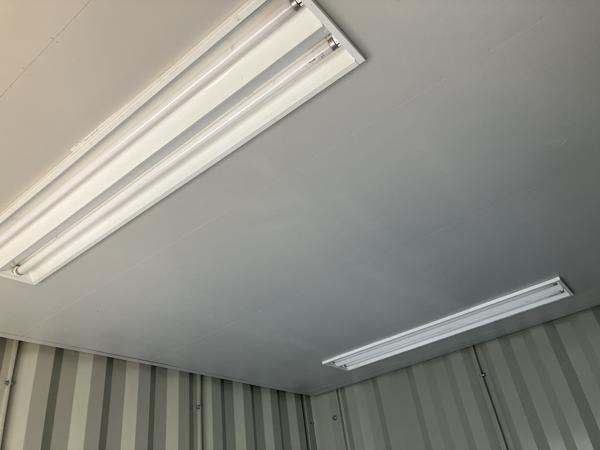 香川県東かがわ店/展示場の中古ユニットハウス・プレハブ・コンテナハウスCT-32JG(2.16坪)の各設備の照明器具