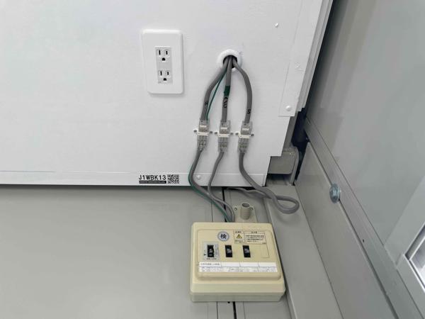 熊本県熊本北店/展示場の中古ユニットハウス・プレハブ・コンテナハウスCT-32J(2.16坪)の各設備の分電盤