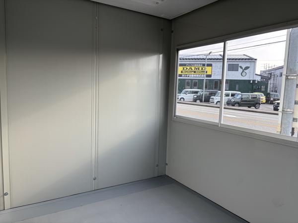 石川県小松店/展示場の中古ユニットハウス・プレハブ・コンテナハウスCT-32J(2.16坪)の本体の内観