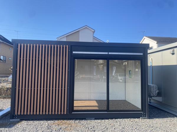 栃木県真岡店/展示場の新棟ユニットハウス・プレハブ・コンテナハウス47MSL EXTRA SPACE(3.02坪)の本体の外観