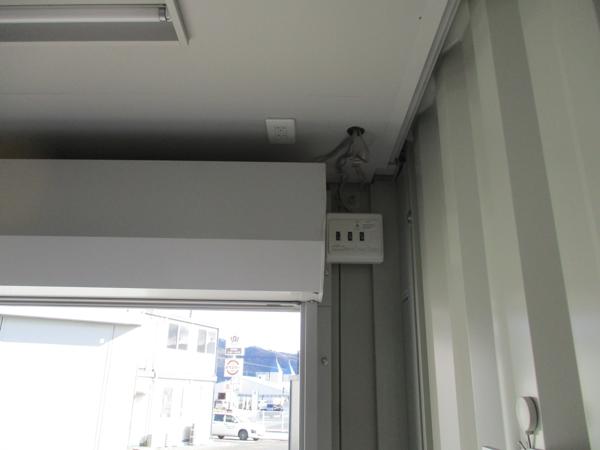 京都府亀岡店/展示場の中古ユニットハウス・プレハブ・コンテナハウスCT-32JG(2.16坪)の各設備の分電盤