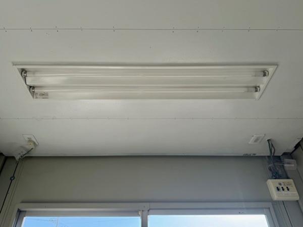 茨城県取手店/展示場の中古ユニットハウス・プレハブ・コンテナハウスCT-32JG(2.16坪)の各設備の照明器具