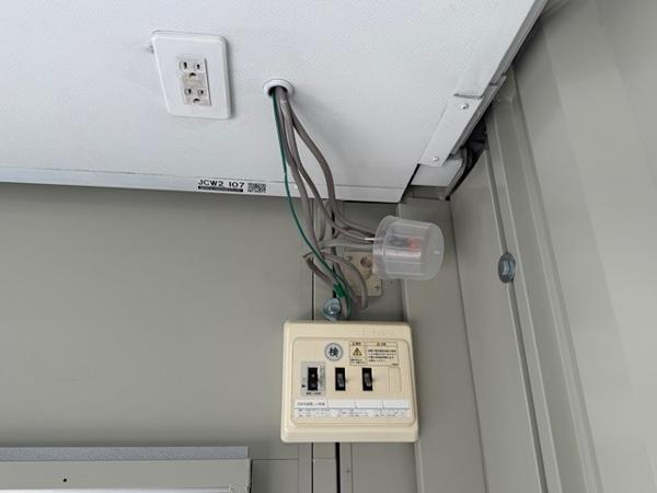 茨城県取手店/展示場の中古ユニットハウス・プレハブ・コンテナハウスCT-32JG(2.16坪)の各設備の分電盤