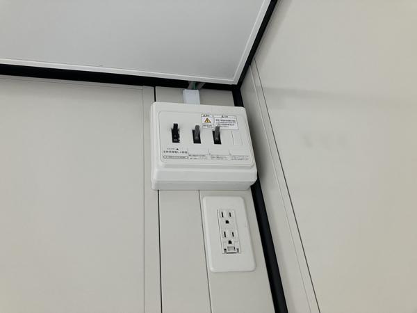宮城県石巻店/展示場の新棟ユニットハウス・プレハブ・コンテナハウス47MSL(3.02坪)の各設備の分電盤