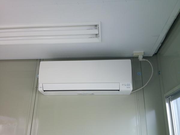 京都府木津川店/展示場の中古ユニットハウス・プレハブ・コンテナハウスCT-32J(2.16坪)の各設備のエアコン