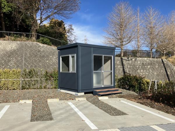 神奈川県伊勢原店/展示場の新棟ユニットハウス・プレハブ・コンテナハウス29MSL(1.84坪)の本体の外観