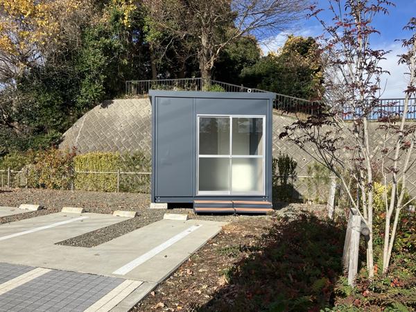 神奈川県伊勢原店/展示場の新棟ユニットハウス・プレハブ・コンテナハウス29MSL(1.84坪)の本体の外観