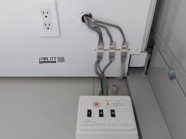 茨城県小美玉店/展示場の中古ユニットハウス・プレハブ・コンテナハウスCT-41J(2.83坪)の各設備の分電盤