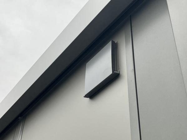 茨城県牛久店/展示場の新棟ユニットハウス・プレハブ・コンテナハウス47MSL(3.02坪)の各設備の給気口