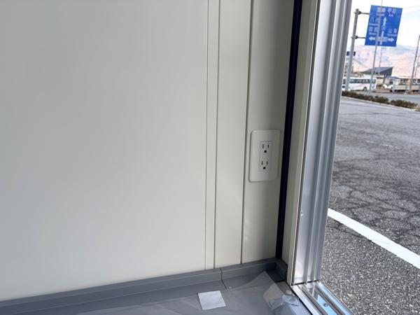 山梨県笛吹一宮店/展示場の新棟ユニットハウス・プレハブ・コンテナハウス47MSL(3.02坪)の各設備のコンセント