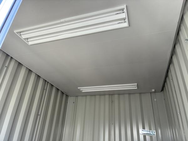 岡山県東岡山店/展示場の中古ユニットハウス・プレハブ・コンテナハウスCT-32JG(2.16坪)の各設備の照明器具