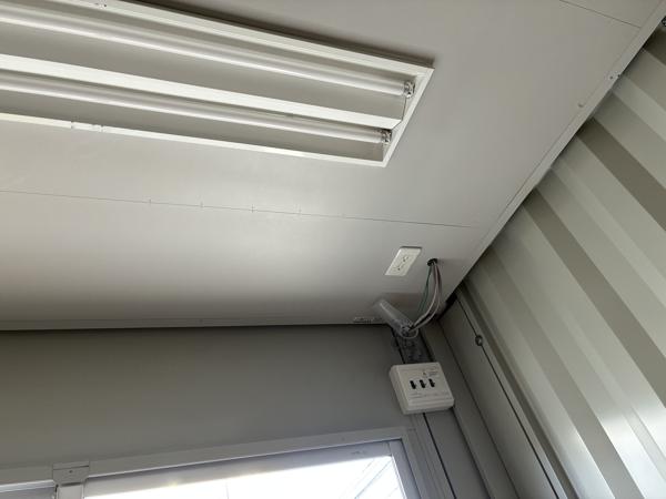 岡山県東岡山店/展示場の中古ユニットハウス・プレハブ・コンテナハウスCT-32JG(2.16坪)の各設備の分電盤