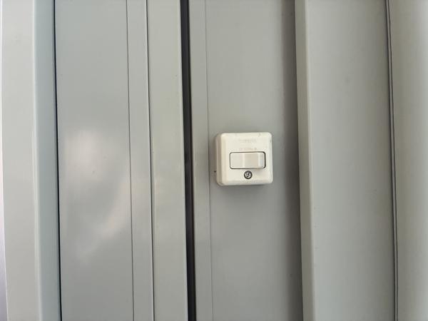岡山県東岡山店/展示場の中古ユニットハウス・プレハブ・コンテナハウスCT-32JG(2.16坪)の各設備のスイッチ