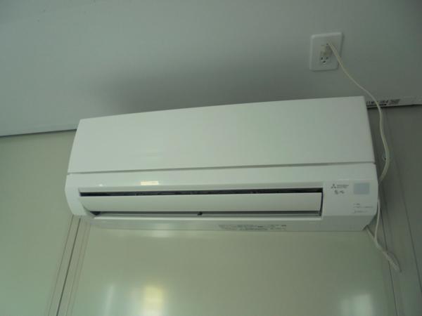 宮城県大崎店/展示場の中古ユニットハウス・プレハブ・コンテナハウスCT-41J(2.83坪)の各設備のエアコン