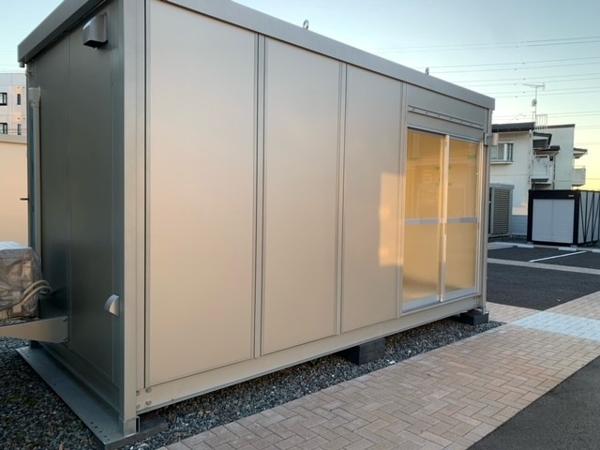 栃木県宇都宮戸祭店/展示場の新棟ユニットハウス・プレハブ・コンテナハウス47MSL(3.02坪)の本体の外観