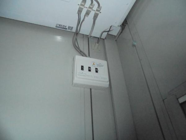 北海道苫小牧店/展示場の中古ユニットハウス・プレハブ・コンテナハウスCT-41J(2.83坪)の各設備の分電盤