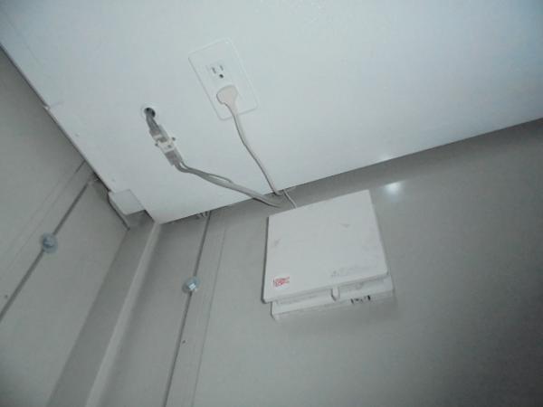 北海道苫小牧店/展示場の中古ユニットハウス・プレハブ・コンテナハウスCT-41J(2.83坪)の各設備の給気口