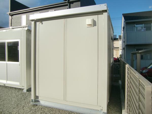神奈川県平塚店/展示場の中古ユニットハウス・プレハブ・コンテナハウスCT-32J(2.16坪)の本体の外観