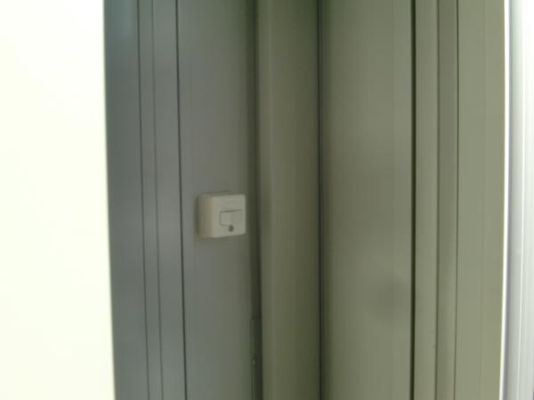 神奈川県平塚店/展示場の中古ユニットハウス・プレハブ・コンテナハウスCT-41J(2.83坪)の各設備のスイッチ