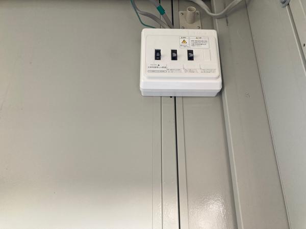 群馬県前橋店/展示場の中古ユニットハウス・プレハブ・コンテナハウスCT-32J(2.16坪)の各設備の分電盤