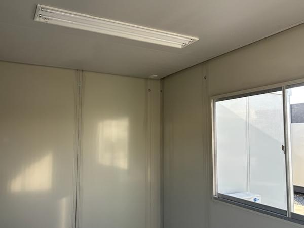 愛知県津島店/展示場の中古ユニットハウス・プレハブ・コンテナハウスCT-41J(2.83坪)の各設備の照明器具