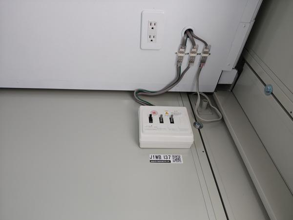 三重県松阪店/展示場の中古ユニットハウス・プレハブ・コンテナハウスCT-41J(2.83坪)の各設備の分電盤