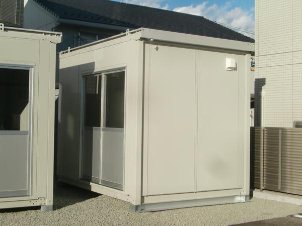 神奈川県平塚店/展示場の中古ユニットハウス・プレハブ・コンテナハウスCT-32J(2.16坪)の本体の外観