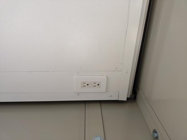 茨城県神栖店/展示場の中古ユニットハウス・プレハブ・コンテナハウスCT-32J(2.16坪)の各設備のコンセント