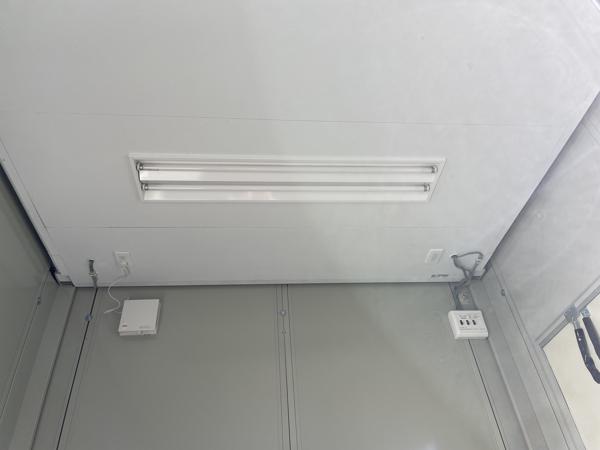 茨城県神栖店/展示場の中古ユニットハウス・プレハブ・コンテナハウスCT-32J(2.16坪)の各設備の照明器具