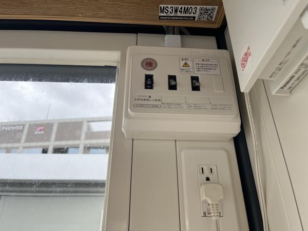 福井県福井店/展示場の新棟ユニットハウス・プレハブ・コンテナハウス38MSL(2.43坪)の各設備の分電盤