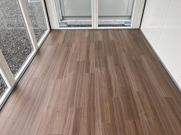 福井県福井店/展示場の新棟ユニットハウス・プレハブ・コンテナハウス38MSL(2.43坪)の本体の内観