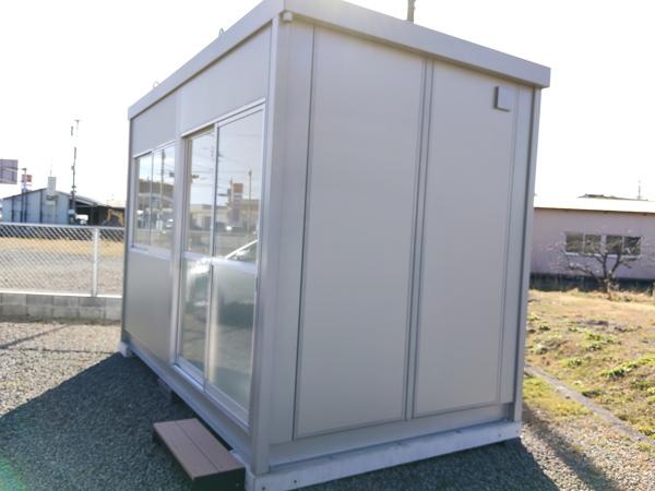 静岡県藤枝店/展示場の新棟ユニットハウス・プレハブ・コンテナハウス38MSL(2.43坪)の本体の外観
