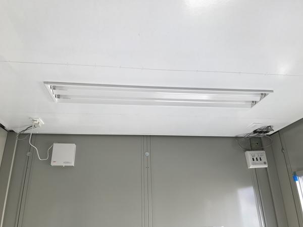 熊本県熊本出張所/熊本菊陽総合展示場の中古ユニットハウス・プレハブ・コンテナハウスCT-41J(2.83坪)の各設備の照明器具