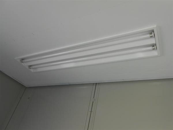 群馬県館林店/展示場の中古ユニットハウス・プレハブ・コンテナハウスCT-32J(2.16坪)の各設備の照明器具