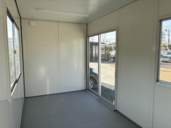 三重県四日市店/展示場の新棟ユニットハウス・プレハブ・コンテナハウス47MSL(3.02坪)の本体の内観