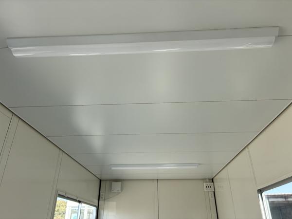 三重県四日市店/展示場の新棟ユニットハウス・プレハブ・コンテナハウス47MSL(3.02坪)の各設備の照明器具