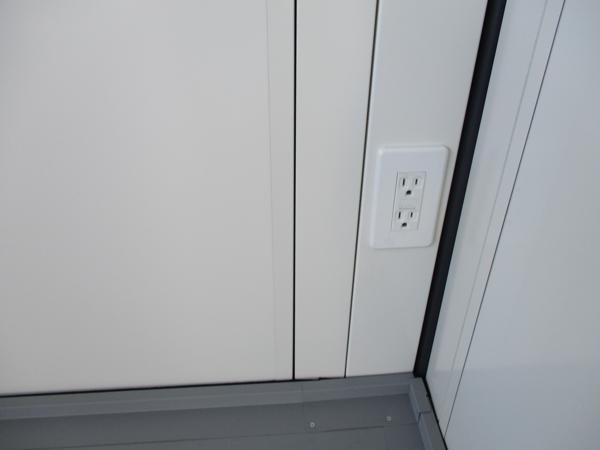山口県岩国店/展示場の新棟ユニットハウス・プレハブ・コンテナハウス47MSL(3.02坪)の各設備のコンセント