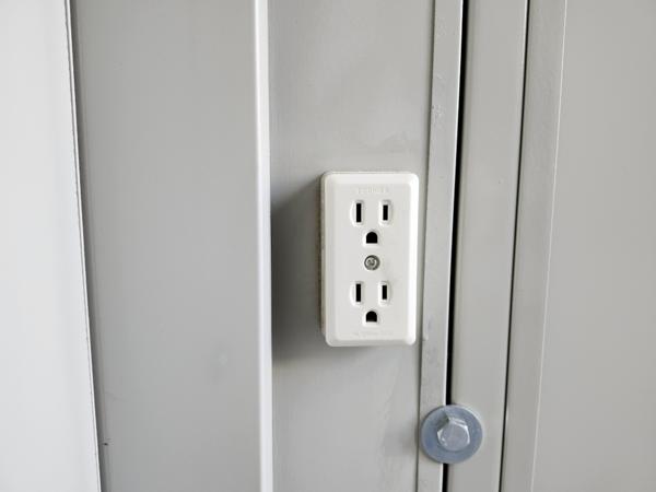 埼玉県朝霞店/展示場の中古ユニットハウス・プレハブ・コンテナハウスCT-32J(2.16坪)の各設備のコンセント