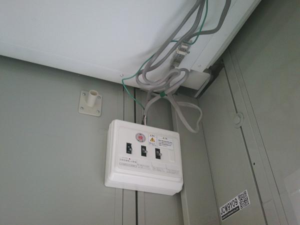 兵庫県加古川店/展示場の中古ユニットハウス・プレハブ・コンテナハウスCT-32J(2.16坪)の各設備の分電盤