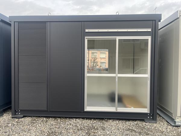 東京都町田店/展示場の新棟ユニットハウス・プレハブ・コンテナハウス38MSL(2.43坪)の本体の外観