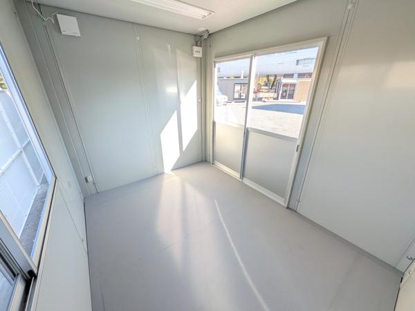 愛媛県松山出張所/総合展示場の中古ユニットハウス・プレハブ・コンテナハウスCT-32J(2.16坪)の本体の内観