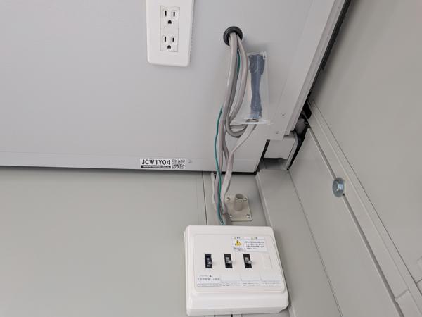 愛媛県松山出張所/総合展示場の中古ユニットハウス・プレハブ・コンテナハウスCT-32J(2.16坪)の各設備の分電盤