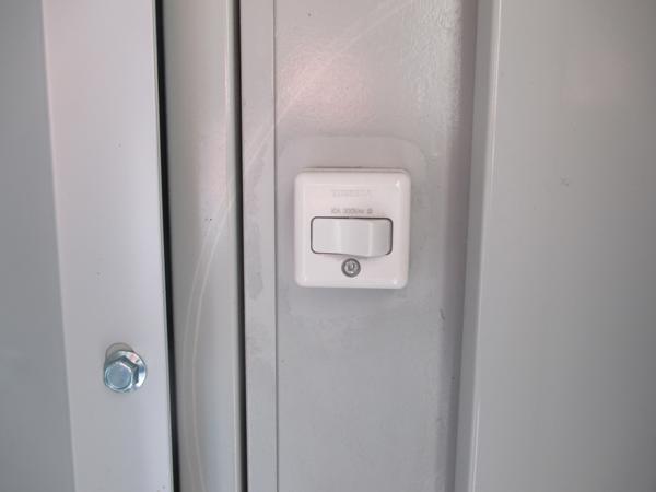 埼玉県加須店/展示場の中古ユニットハウス・プレハブ・コンテナハウスCT-32JG(2.16坪)の各設備のスイッチ