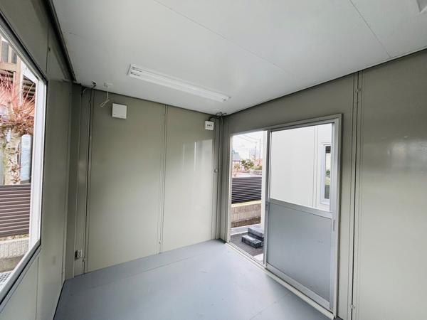 静岡県富士宮店/展示場の中古ユニットハウス・プレハブ・コンテナハウスCT-32J(2.16坪)の本体の内観