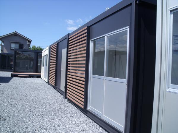 埼玉県花園インター店/展示場の新棟ユニットハウス・プレハブ・コンテナハウス38MSL(2.43坪)の本体の外観