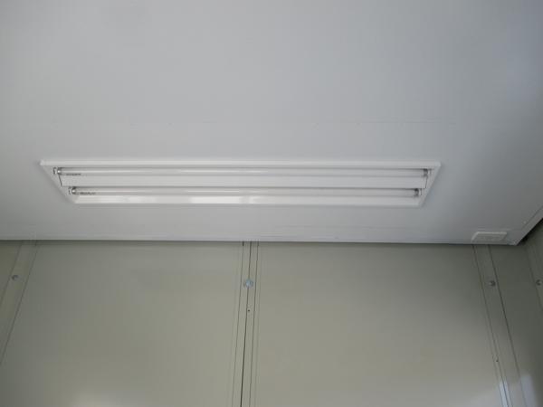 埼玉県加須店/展示場の中古ユニットハウス・プレハブ・コンテナハウスCT-32J(2.16坪)の各設備の照明器具