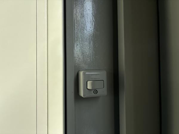 岡山県東岡山店/展示場の中古ユニットハウス・プレハブ・コンテナハウスCT-41J(2.84坪)の各設備のスイッチ