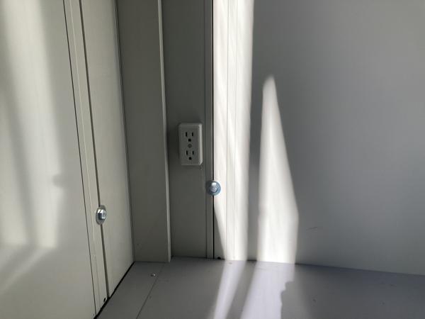 奈良県奈良店/展示場の中古ユニットハウス・プレハブ・コンテナハウスCT-41J(2.83坪)の各設備のコンセント