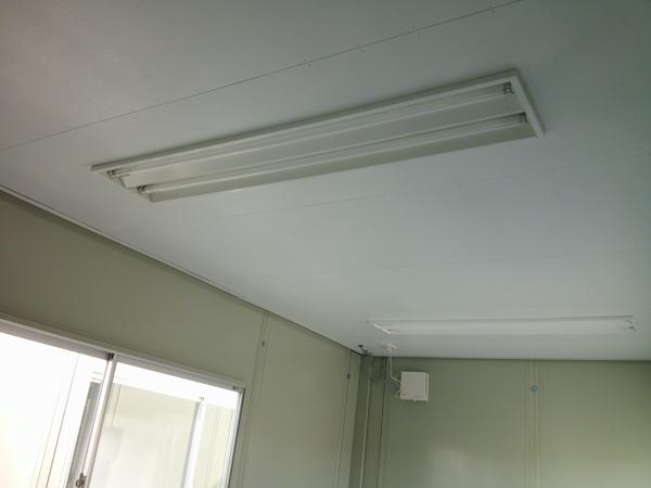 京都府木津川店/展示場の中古ユニットハウス・プレハブ・コンテナハウスCT-41J(2.83坪)の各設備の照明器具